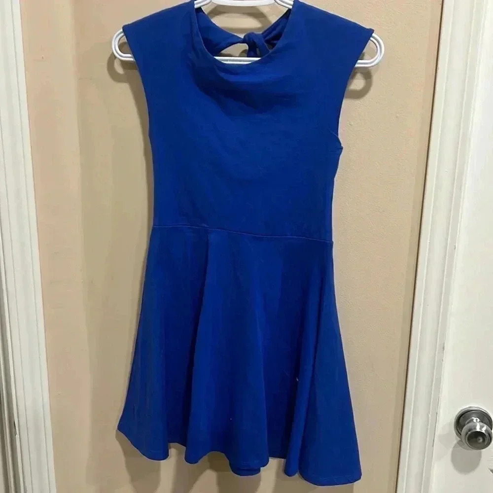 (53) NWT Talula aritzia dress